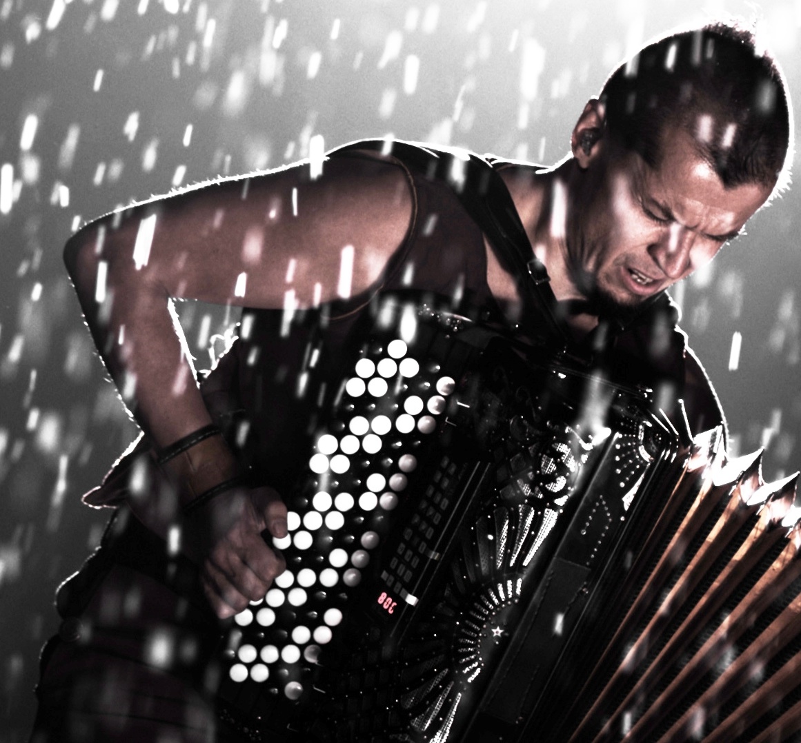 Playing accordion a risky business: Kimmo Pohjonen