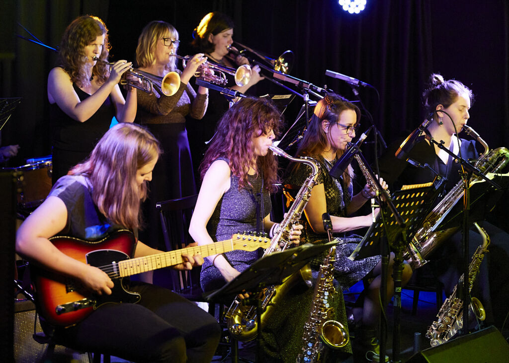 Pharos performing at the Sydney International Women's Jazz Festival in 2020.