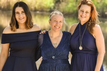 Eve: Songs of Holiday, Heart and Home