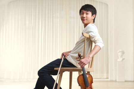Christian Li plays Brahms